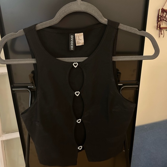 H&M Heartshaped Rhinestone Top - Picture 1 of 2